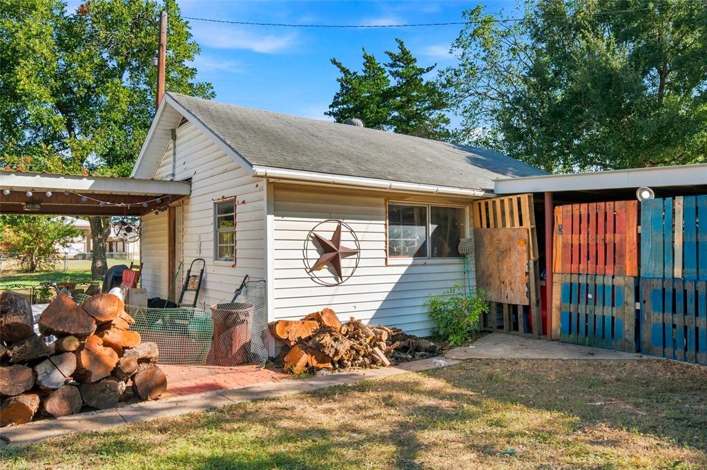 202 E Avenue Property Photo 24
