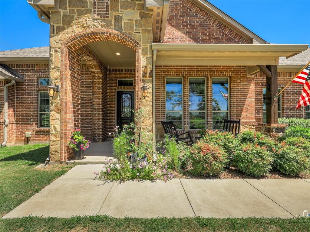 101 Sandlin Court Property Photo 1