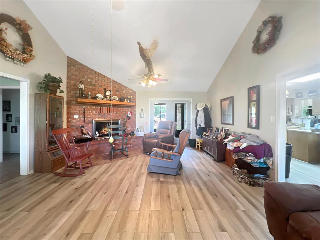 695 Cr 1210 Property Photo 5