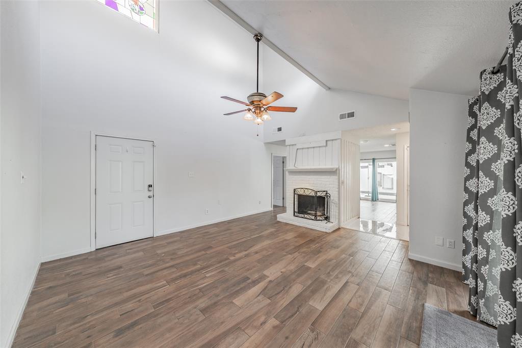 5520 Willow Circle Property Photo 8