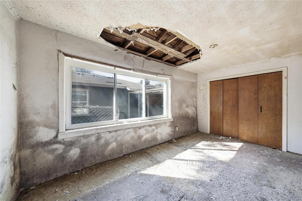915 Dawson Street Property Photo 9