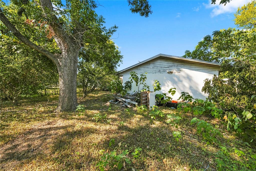 915 Dawson Street Property Photo 13