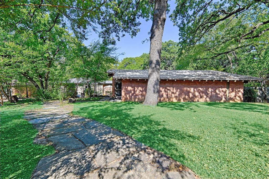 1101 Owenwood Drive Property Photo 2