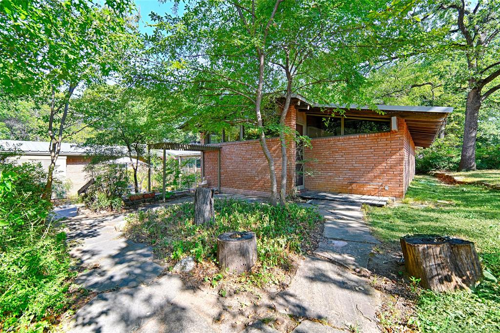 1101 Owenwood Drive Property Photo 3