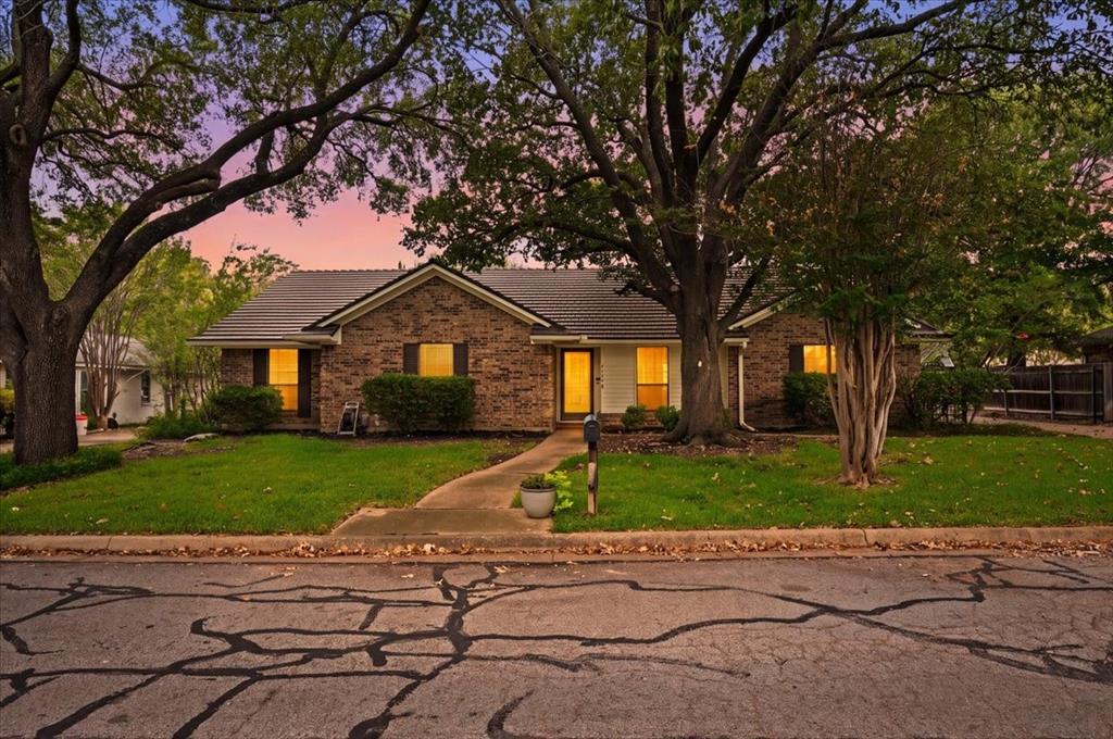 4604 Clay Court Lane Property Photo 1