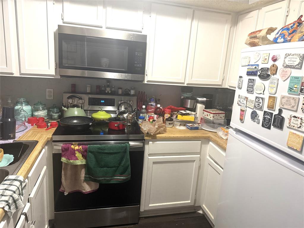9823 Walnut Street L 201 Property Photo 3
