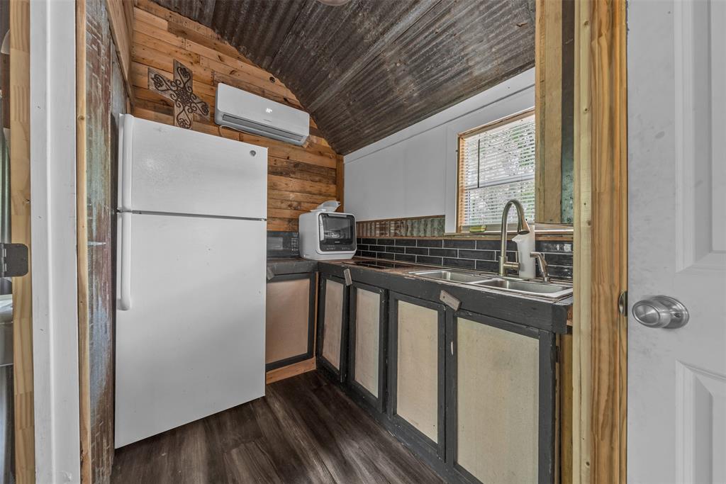 165 Private Road 6047 Property Photo 5