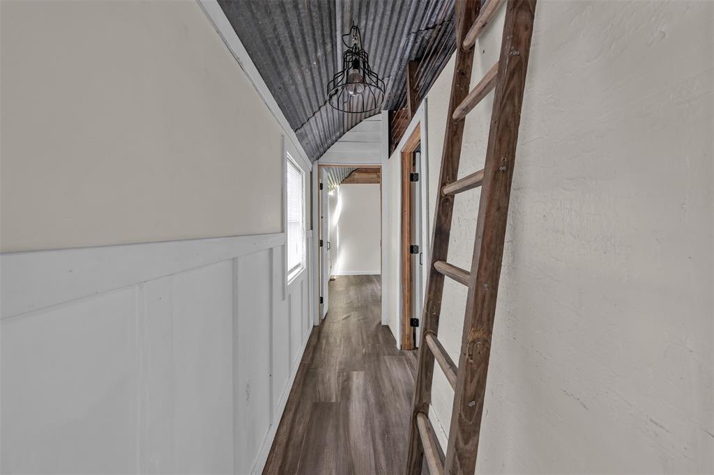 165 Private Road 6047 Property Photo 8