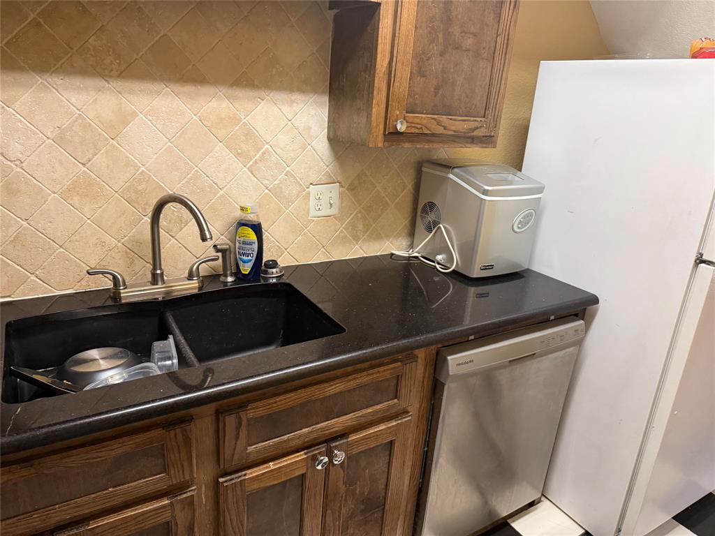 9825 Walnut Street M 207 Property Photo 2