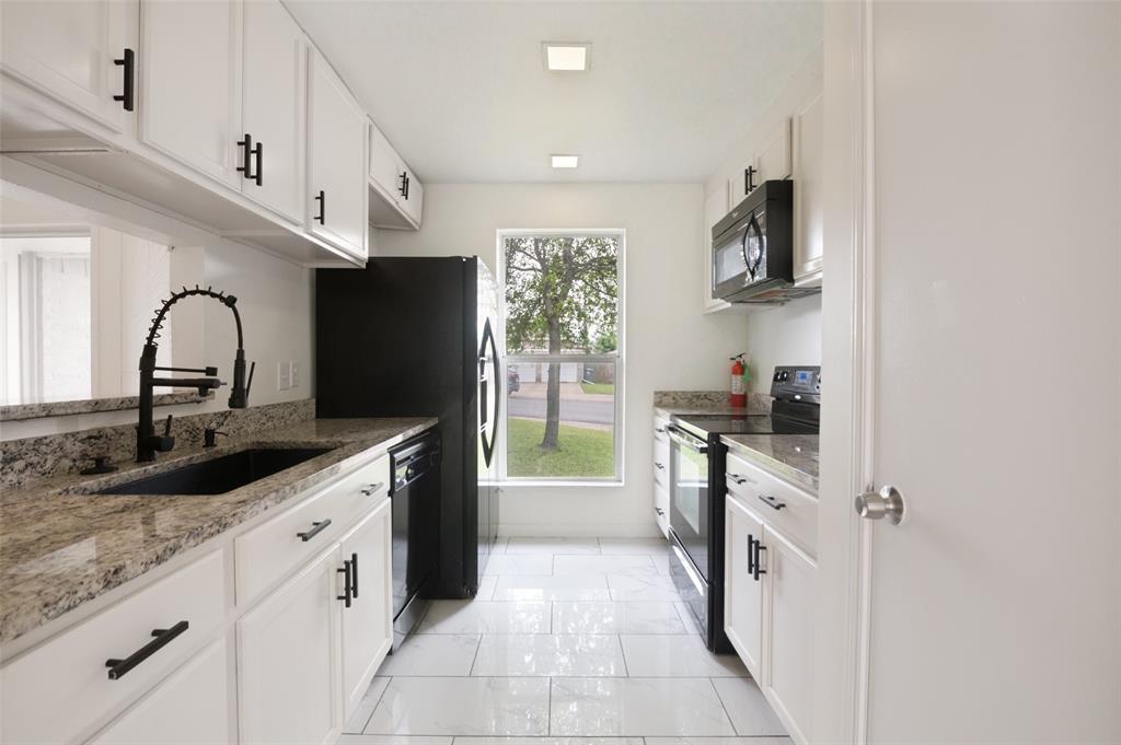 6952 Sammy Circle Property Photo 7