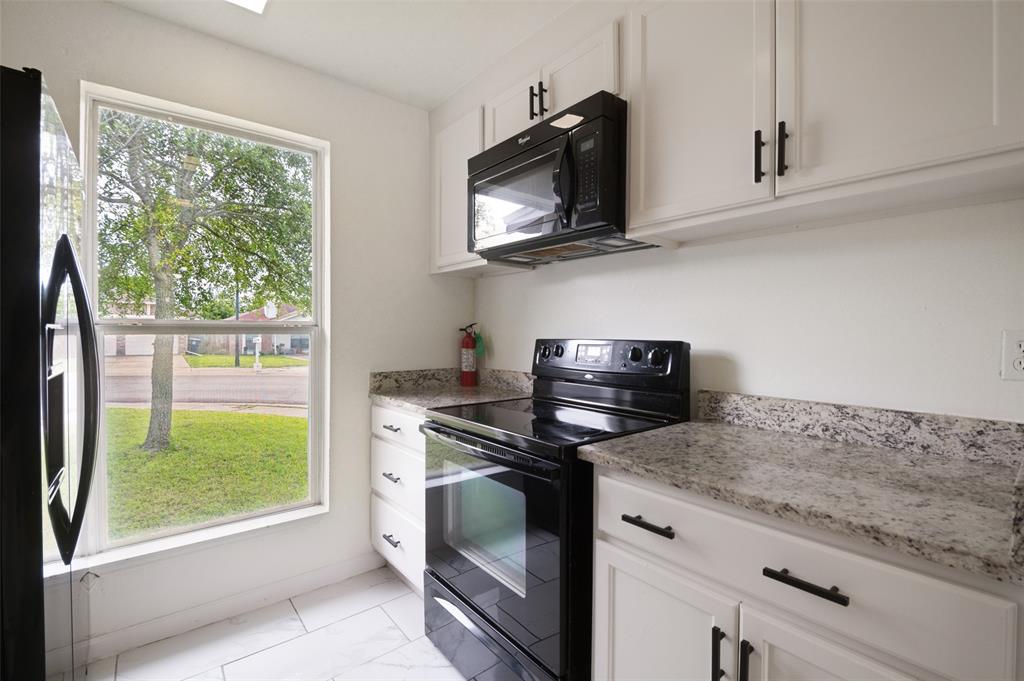 6952 Sammy Circle Property Photo 8