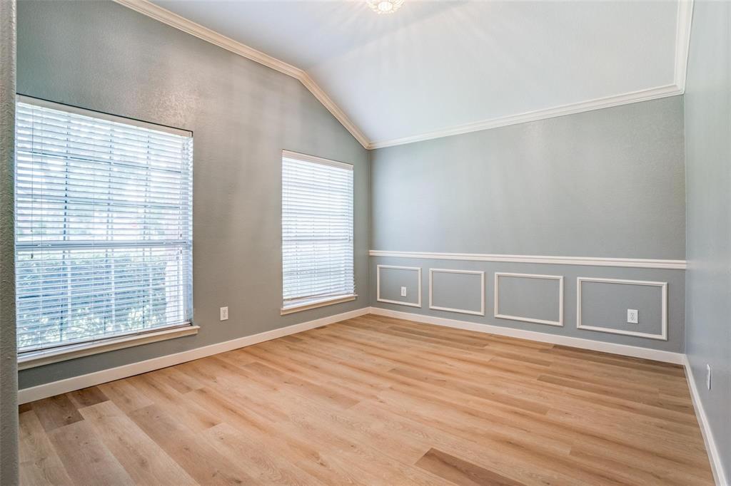 3925 La Tierra Linda Trail Property Photo 5