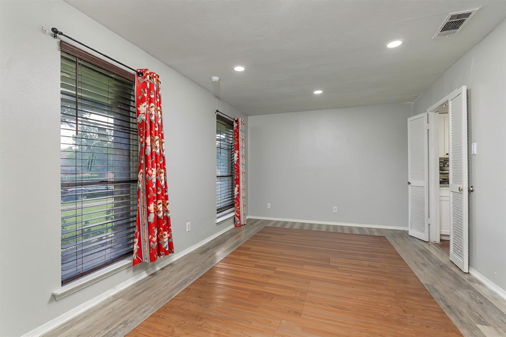 11245 Buchanan Drive Property Photo 6