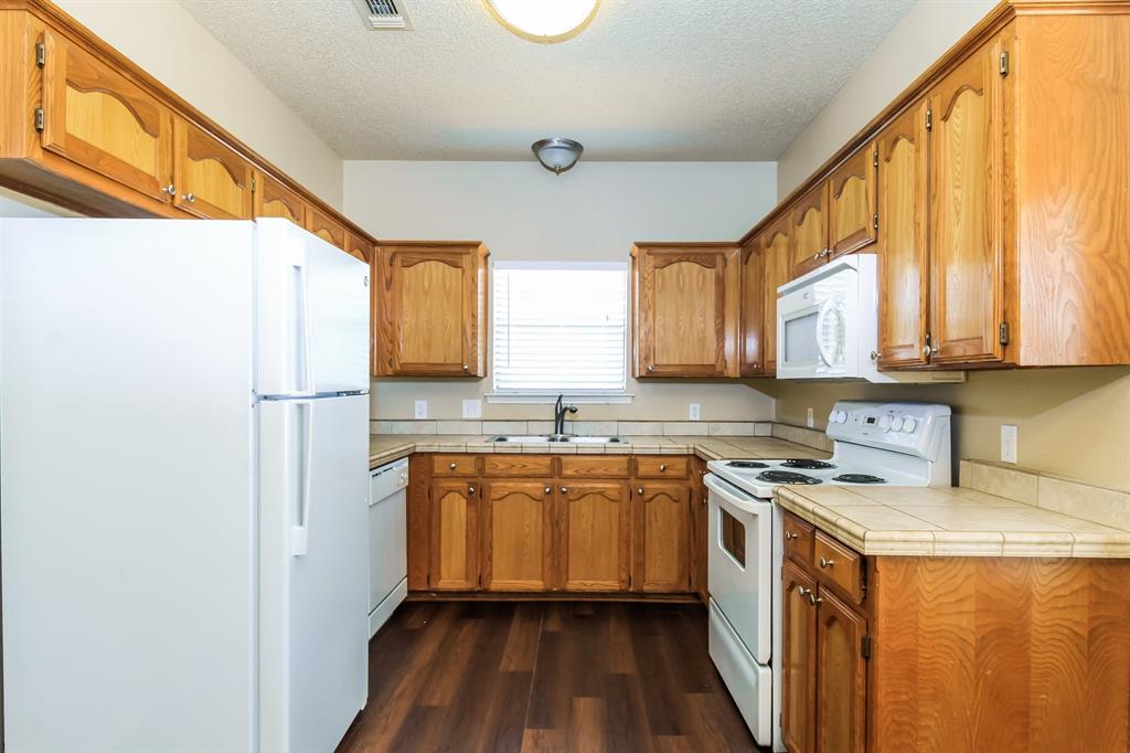 705 Running Creek Drive Property Photo 6