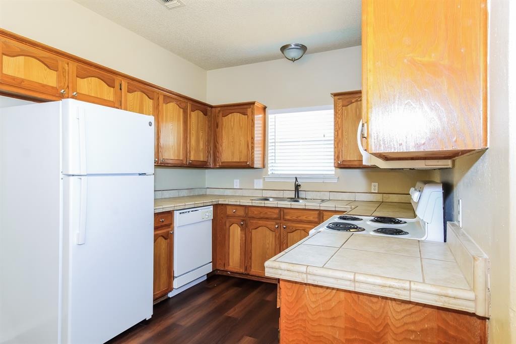 705 Running Creek Drive Property Photo 7