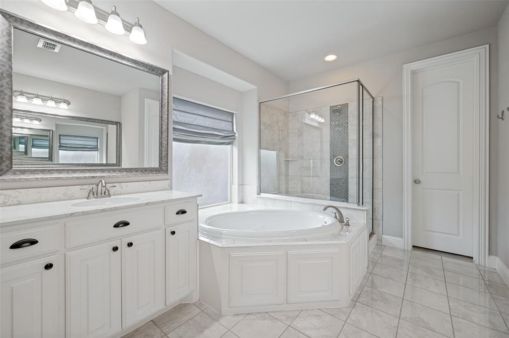 808 Nathanael Greene Court Property Photo 14