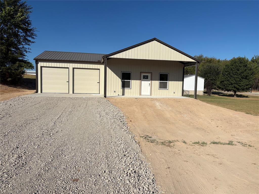 215 Quanah Property Photo 1