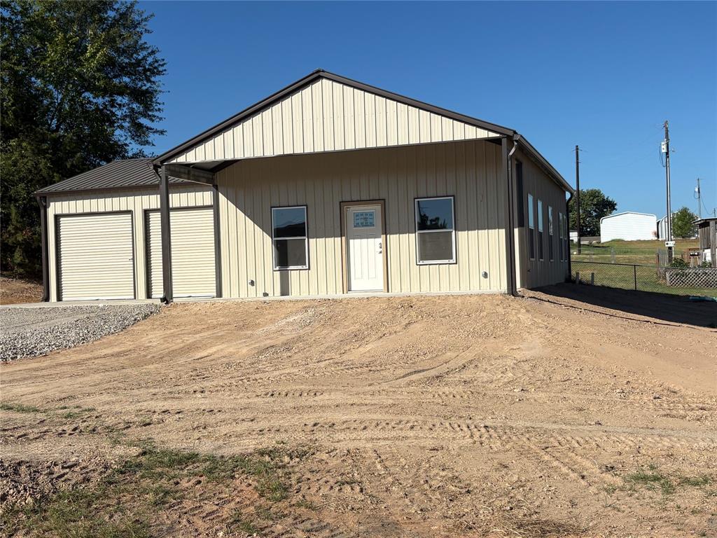 215 Quanah Property Photo 10