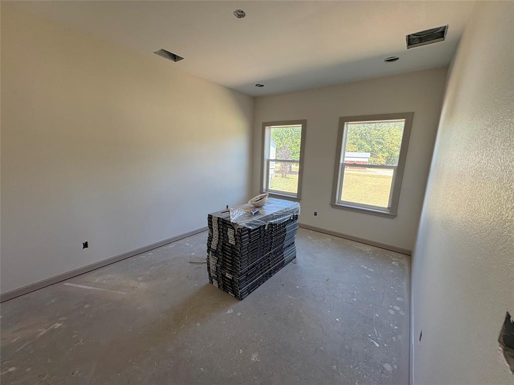 215 Quanah Property Photo 14
