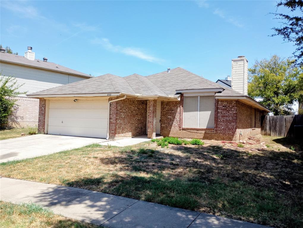 8140 Heritage Place Drive Property Photo 1