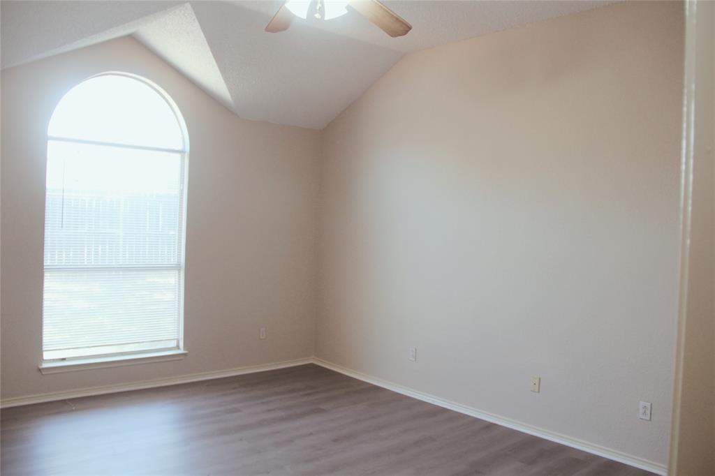 8140 Heritage Place Drive Property Photo 15