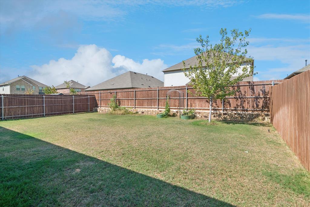 3707 Smuggler Mine Street Property Photo 25