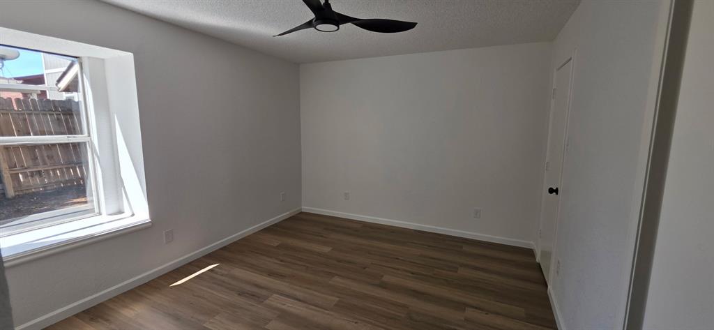414 Valley Mills Drive Property Photo 9