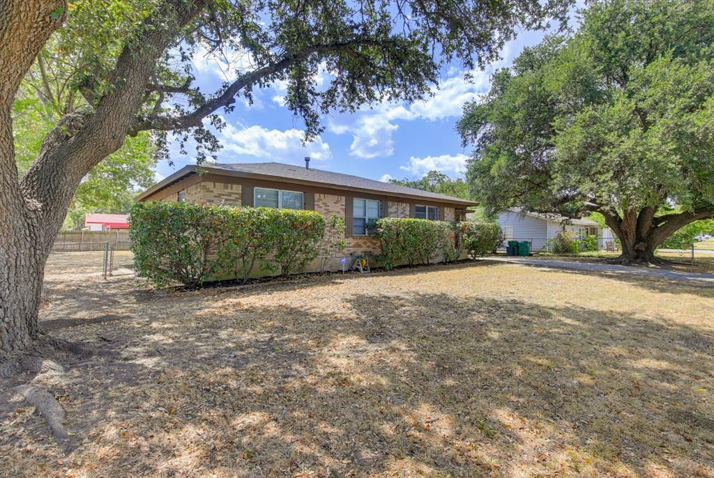 5328 Ira Street Property Photo 3