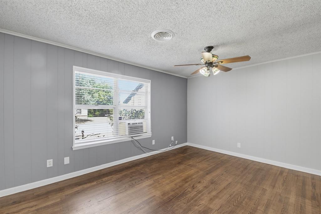 5328 Ira Street Property Photo 7