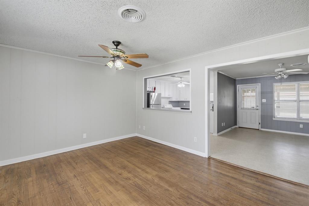5328 Ira Street Property Photo 8