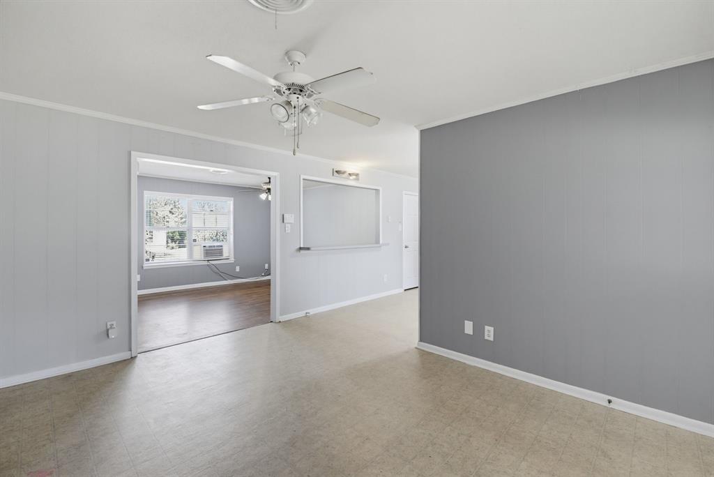 5328 Ira Street Property Photo 9