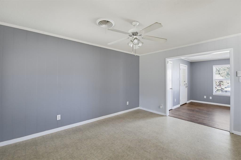 5328 Ira Street Property Photo 10