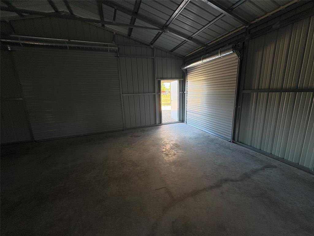 644 Comanche Property Photo 8