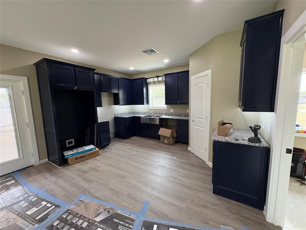 644 Comanche Property Photo 9