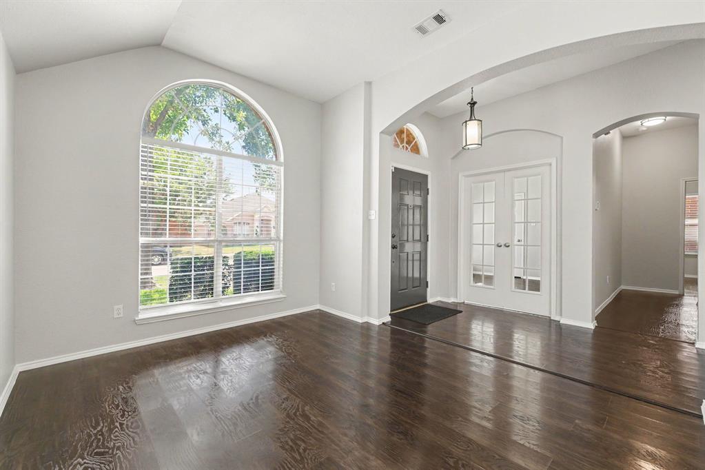 5528 Green Hollow Lane