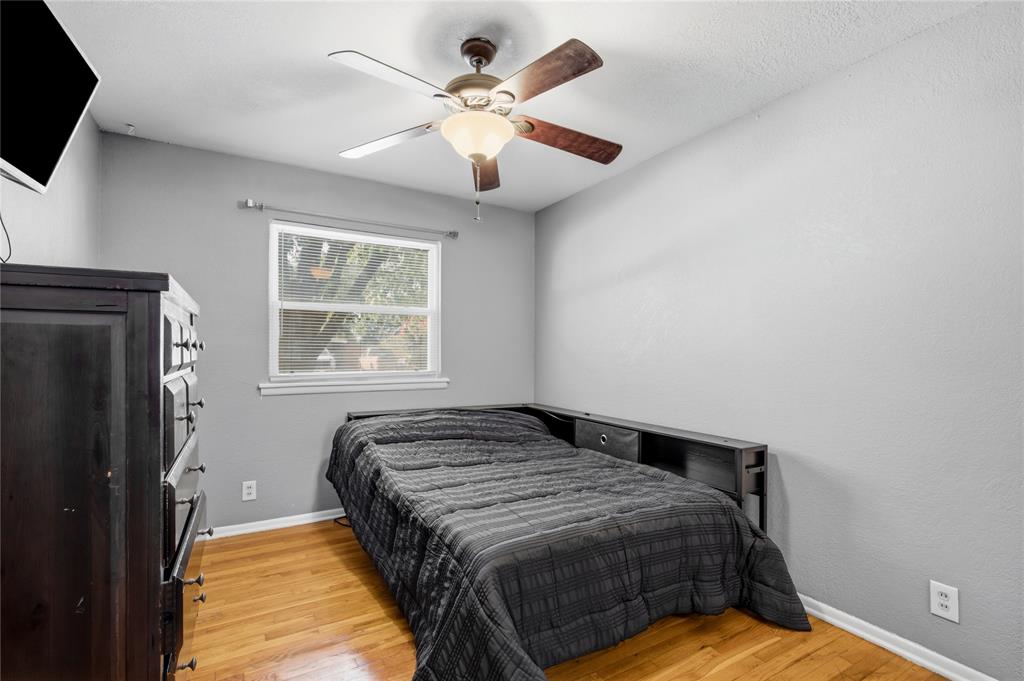 740 Thomas Avenue Property Photo 10
