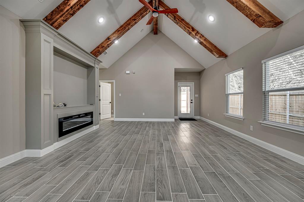 5858 Black Pine Circle Property Photo 6