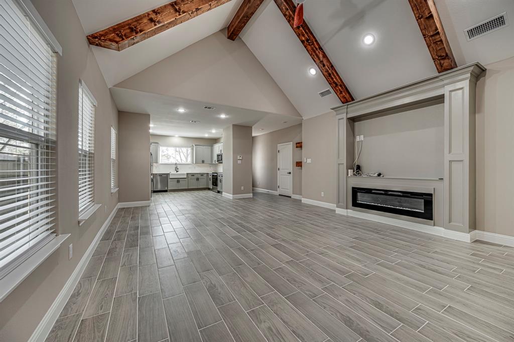 5858 Black Pine Circle Property Photo 8