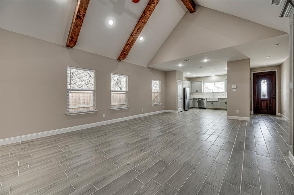 5858 Black Pine Circle Property Photo 9
