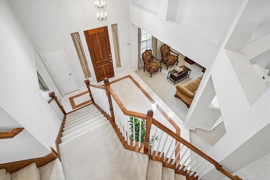 2209 Windy Ridge Court Property Photo 6