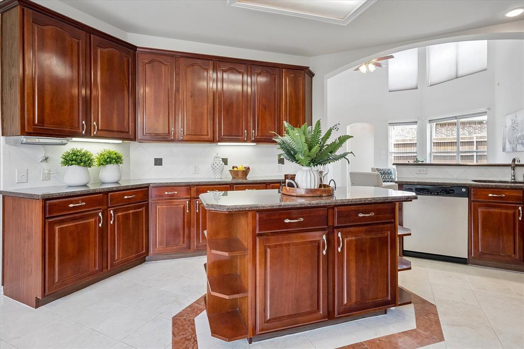 2209 Windy Ridge Court Property Photo 10