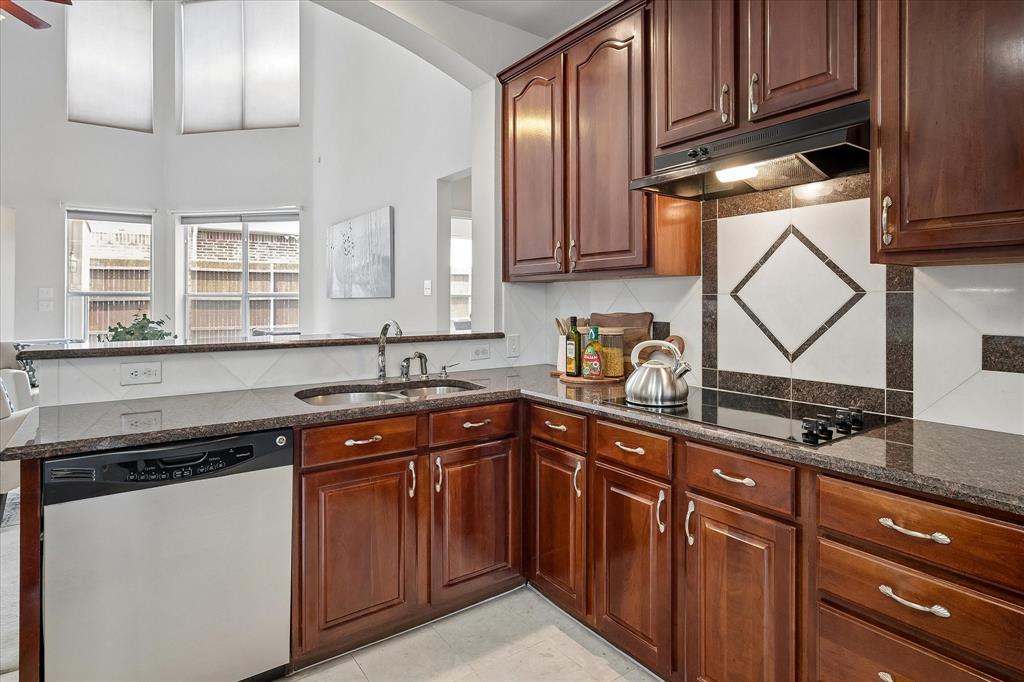 2209 Windy Ridge Court Property Photo 13