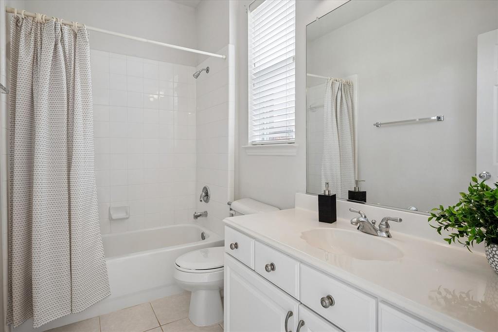2209 Windy Ridge Court Property Photo 23