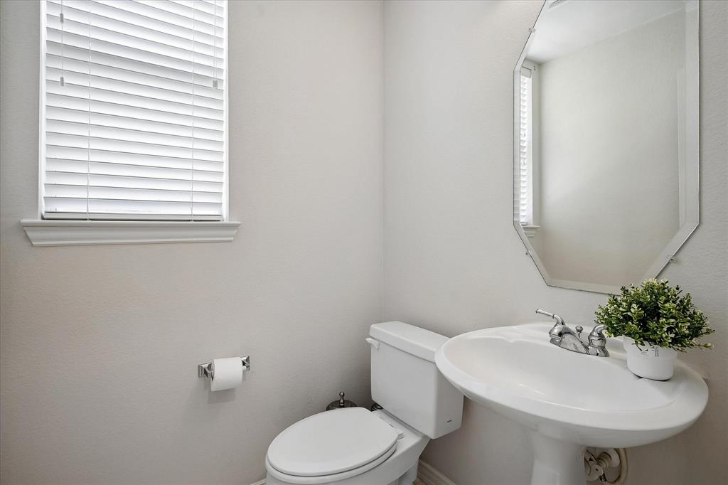 2209 Windy Ridge Court Property Photo 24