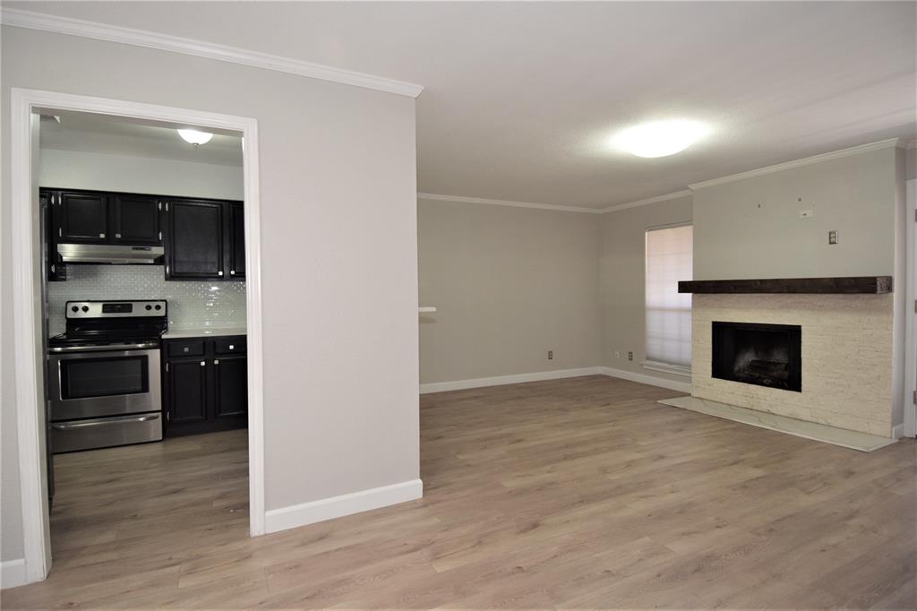 16301 Ledgemont Lane 176 Property Photo 6