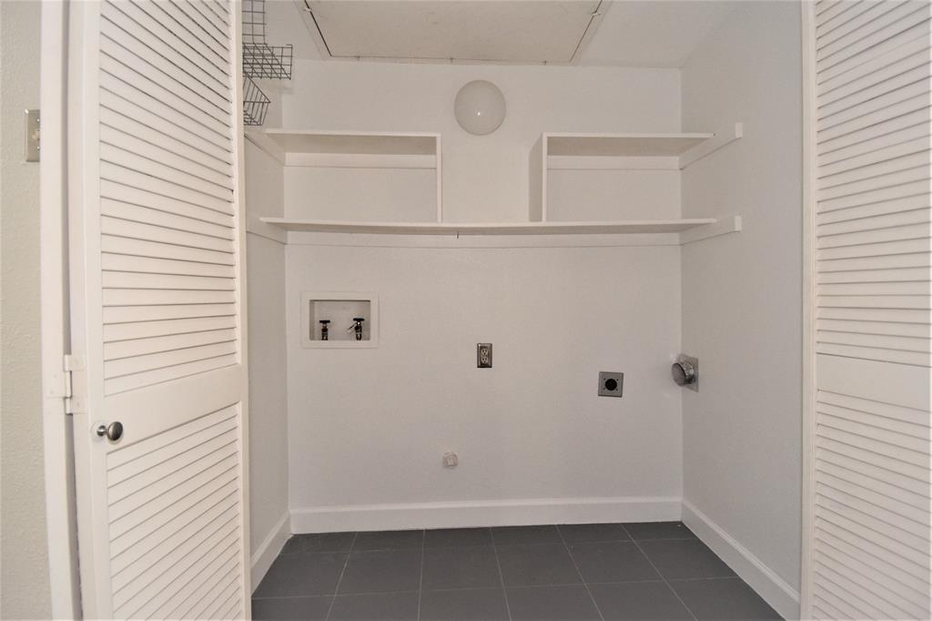 16301 Ledgemont Lane 176 Property Photo 10