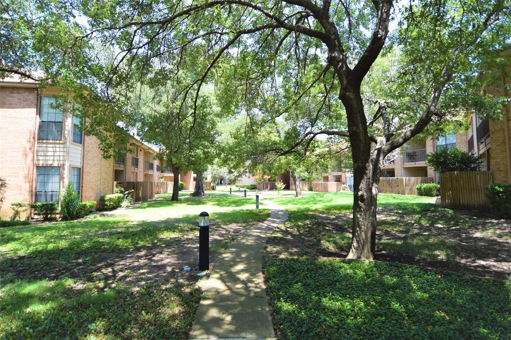 16301 Ledgemont Lane 176 Property Photo 14