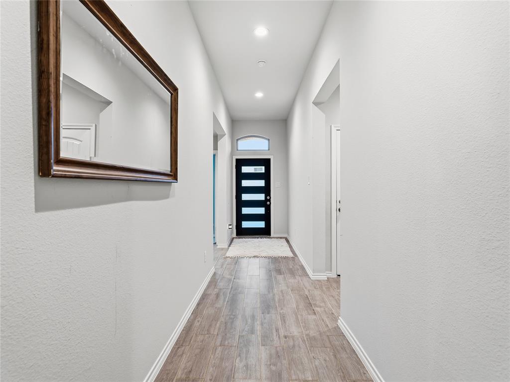 635 Frio Lane Property Photo 3