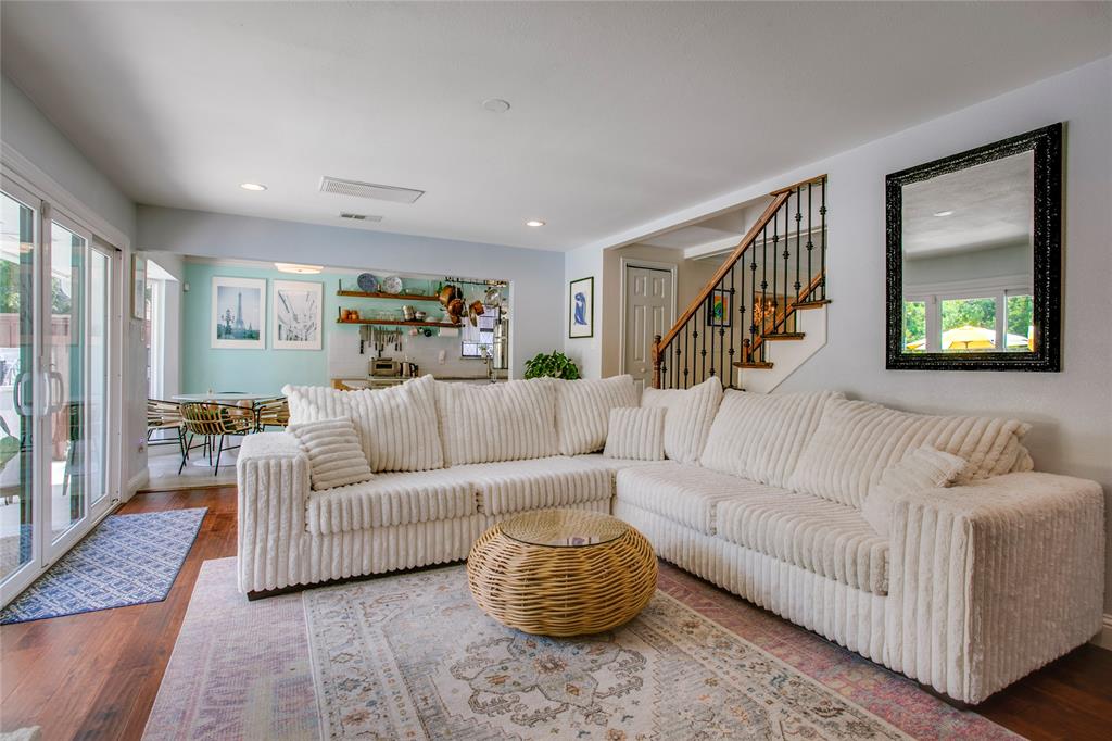 6529 Putting Green Drive Property Photo 9
