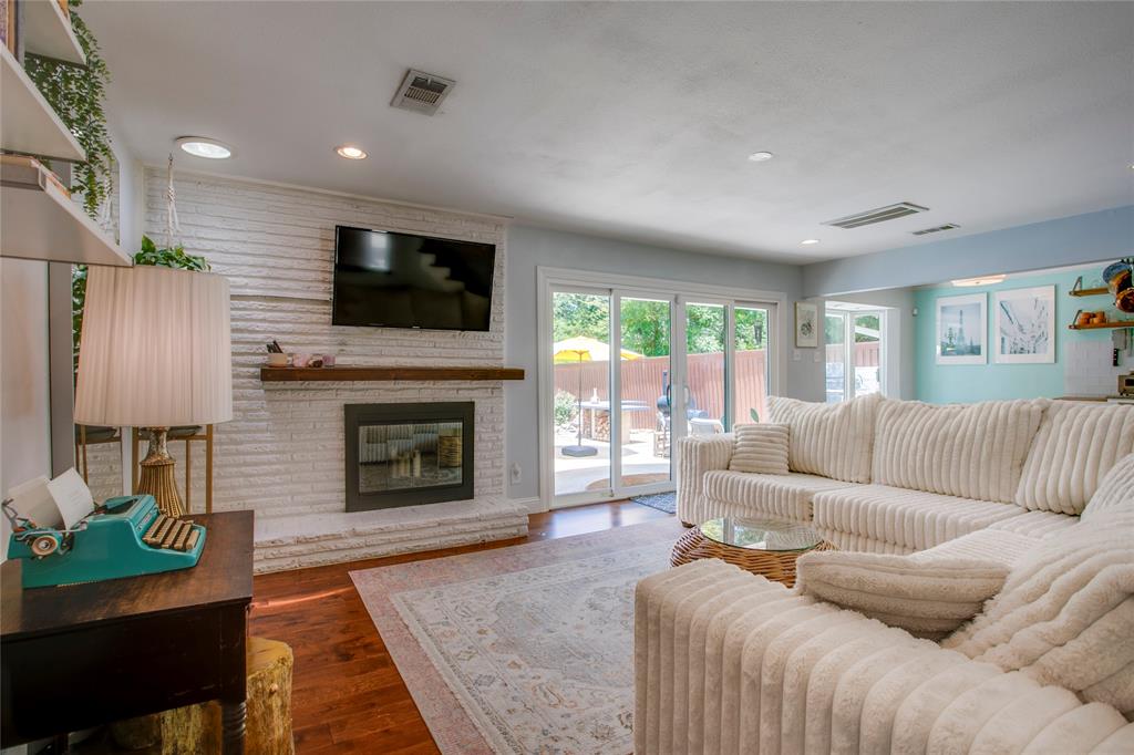 6529 Putting Green Drive Property Photo 10